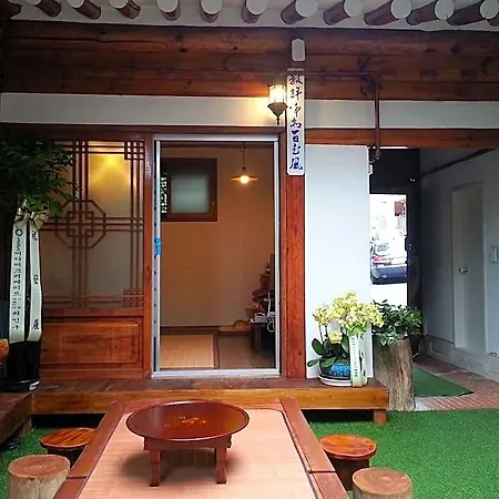 Korean Traditional House - Pungkyung